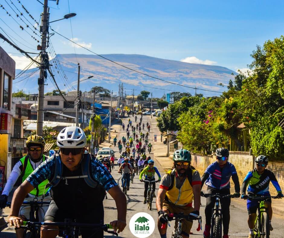 Decenas de personas se unieron a este Primer Ciclopaseo Ilaló de Vuelta